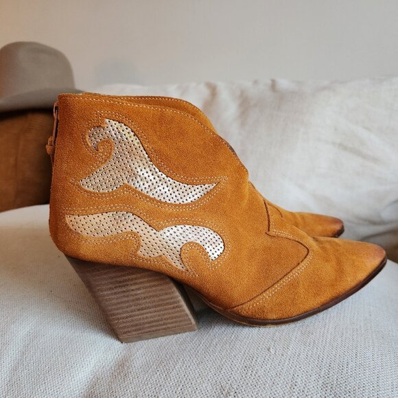 🇫🇷 French Cognac Western Ankle Boots – Size 40 (US 9) EUC - Picture 7 of 15